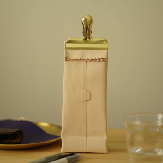 手に馴染む、縦長クラフトバッグ